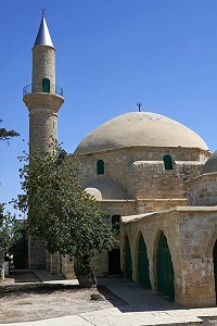 Hala Sultan Tekke Mosque.jpg