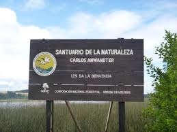 Archivo:Entrada Santuario Carlos Anwandter.jpeg