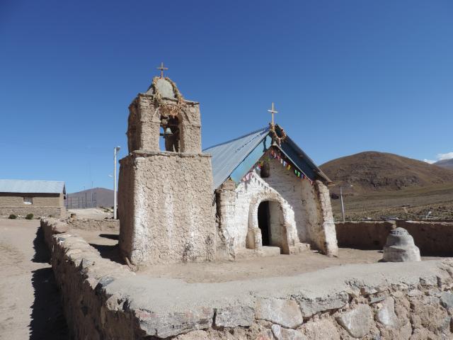 Archivo:Fachada iglesia Parcoaylla.jpg