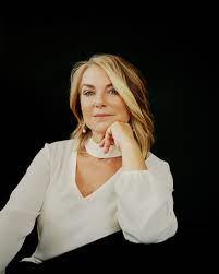 EStherPerel.jpg