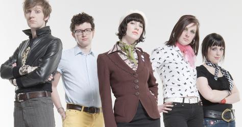 Archivo:Up-long blondes lrg.jpg