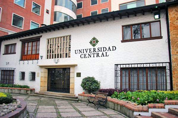 Archivo:La-universidad-sede-norte-casa-regentes.jpg