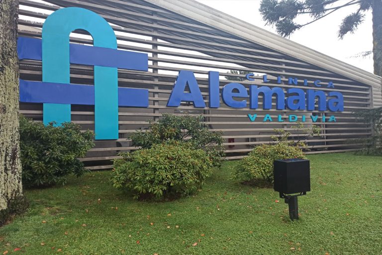 Archivo:Clinica-Alemana Valdivia.jpg