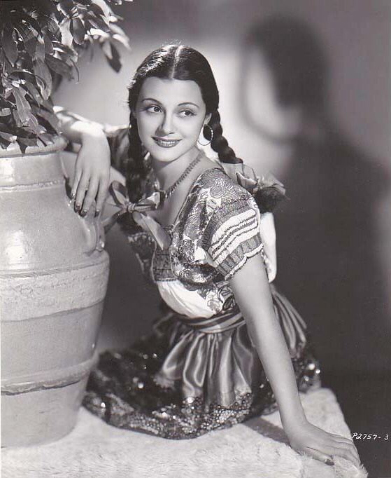 Esther Fernández EcuRed