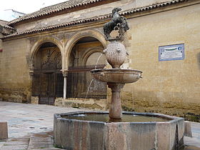 Archivo:Plaza del Potro (Fuente).jpg