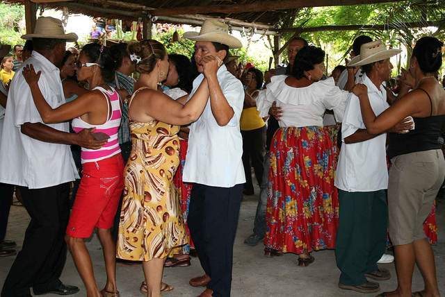 Archivo:Nengon baile.jpg