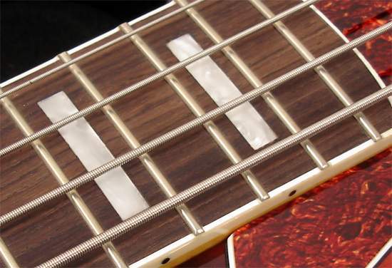 Archivo:Trastes pequeños.jpg