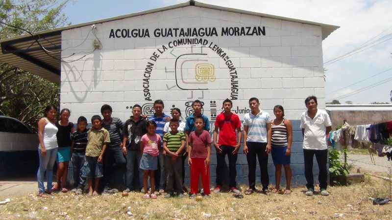 Archivo:Educación de pueblos indígenas.jpg