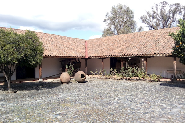 Archivo:Vista interior, patios y corredores.jpg