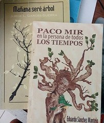 Archivo:Libros sobre la vida y obra de Paco Mir.jpg