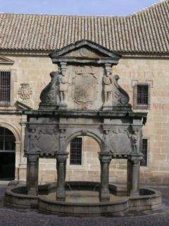 Archivo:BaezaFuenteSantamaria.jpg