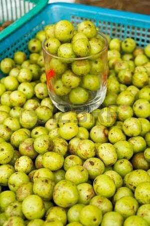 16849194-grosella-espinosa-india-con-vitamina-c.jpg