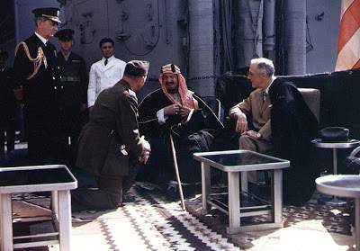 Archivo:FDR IbnSaud on quincy.jpg