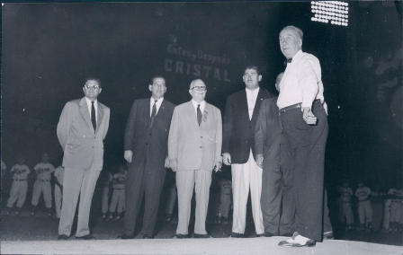 Archivo:George Trautman .png