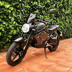 Urbet Gadiro E-125 2021esta.jpg