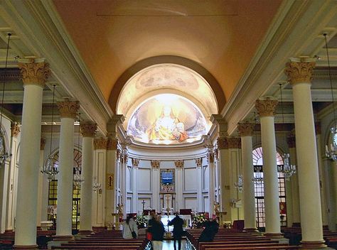 Archivo:Punta arenas interior catedral.jpg