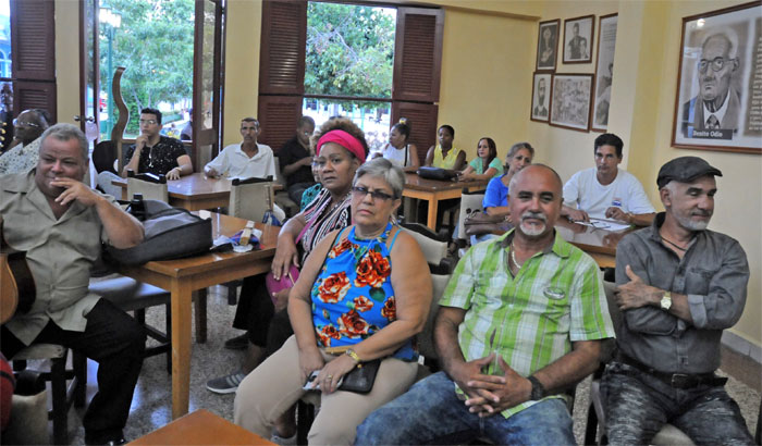 Archivo:Mario Zamora.jpg