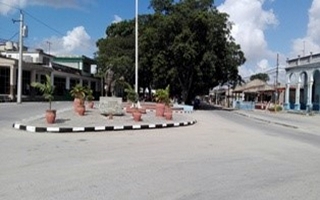 Archivo:Área actual del Monumento al Comandante Faustino Pérez Hernández.jpg