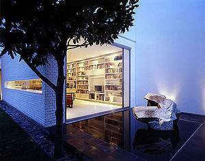 Archivo:Estudio García Márquez.jpg