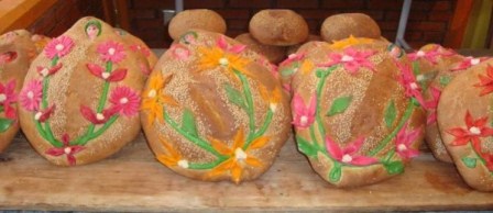 Archivo:Pan-de-muertos.jpg