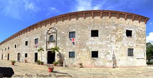 Archivo:Museo casas reales.jpg