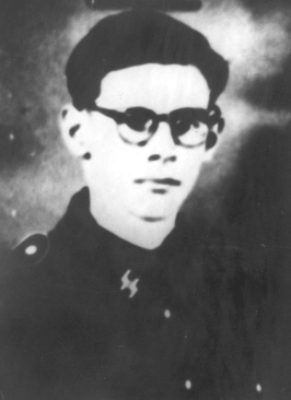 Archivo:Perry Broad.jpg
