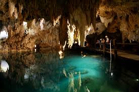 Acuíferos cársticos.jpg