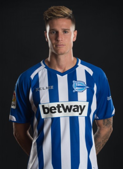 Archivo:Carlos Vigaray.jpg