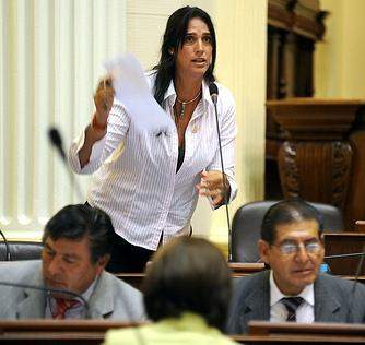 Archivo:Gabriela Congresista.jpg