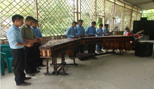 Archivo:048-escuela-regional-dearte.jpg