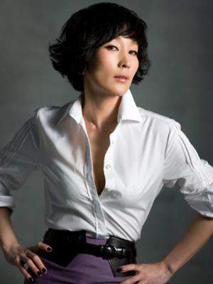 300px-Lee Hye Young (1962).jpg