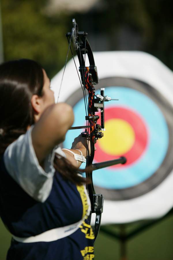 Arcos deportivos para competiciones de tiro con arco