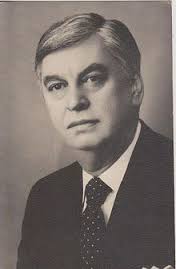 Adolfo Molina Orantes.jpeg