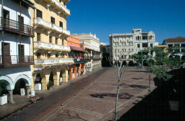 Archivo:Plaza de los Coches.jpg