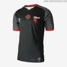 Archivo:Camiseta visitante1.jpg