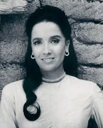 Linda Cristal.jpg