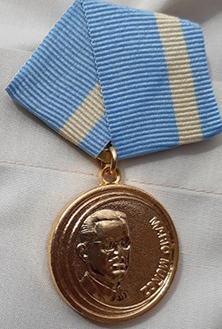 Medalla Mario Munoz.jpg