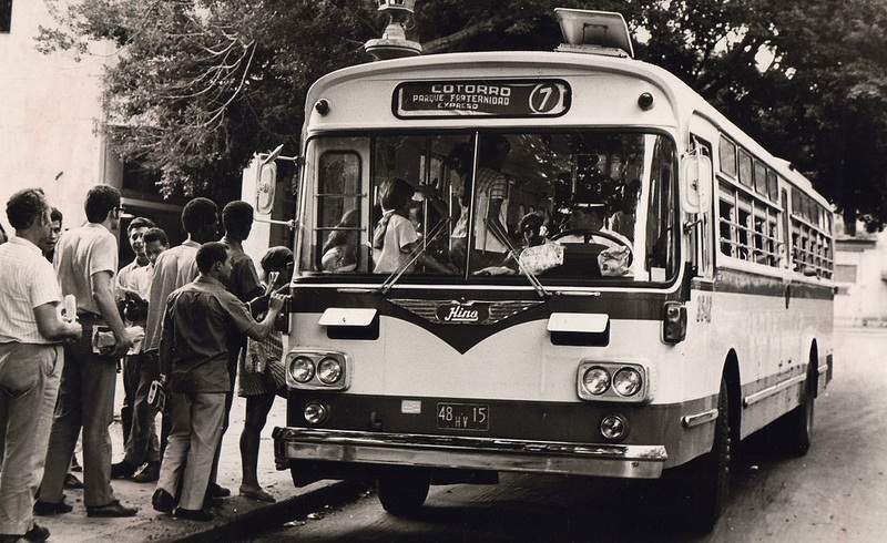 Archivo:Hino RC-300 cotorro ruta 7.jpg