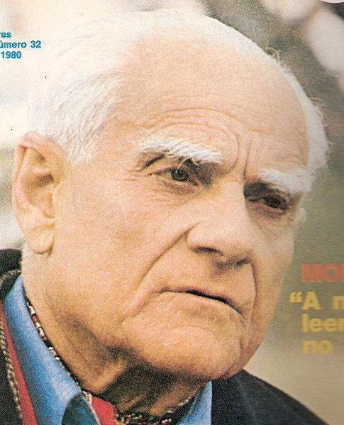 Archivo:Alberto Moravia.jpg