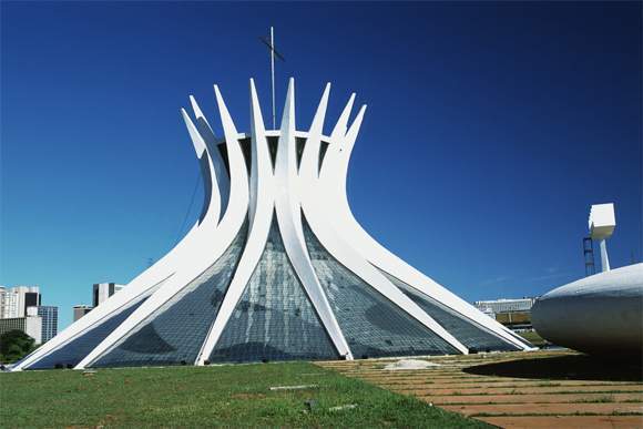 Archivo:Cated dia Bras.jpg