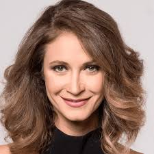 Ece dizdar kimdir.jpg