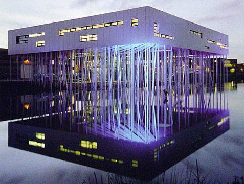 Archivo:Aluminium Forest 8.jpg