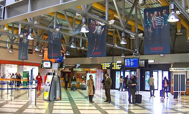 Archivo:Aeropuerto de Florencia2.jpg