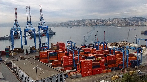 Archivo:Puerto de Valparaíso 2016.jpg