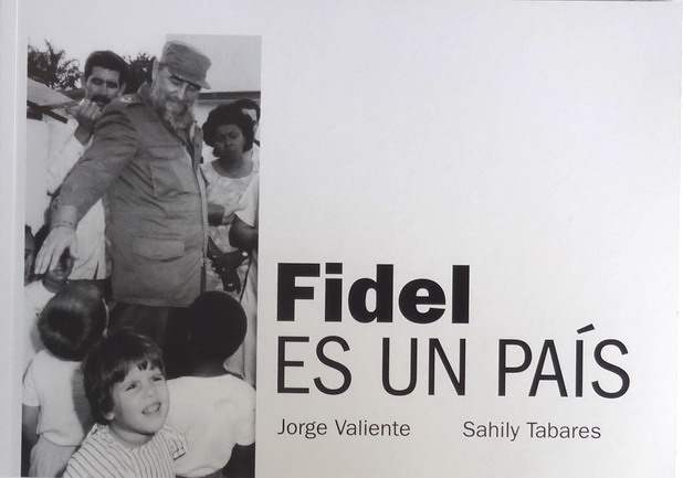 Archivo:Fidel es un pais.jpg