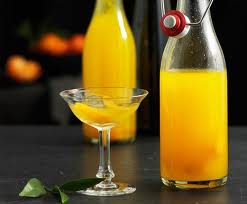 Licor de mandarina.jpg