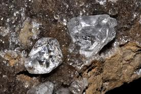 Diamantes-en-yacimiento.png