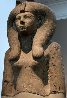 Estatua de la Reina Ahmose-Meritamun.jpg