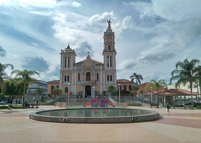 Archivo:Bom Jesus do Itabapoana.jpg