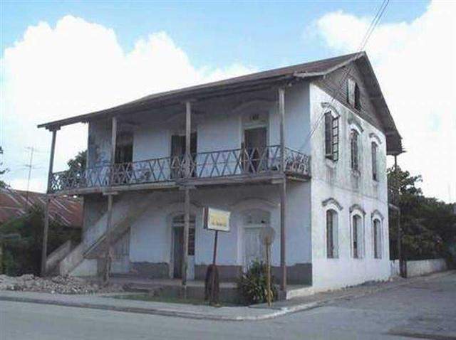 Archivo:Museo Andrés Cué (Small).jpg